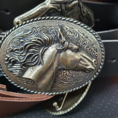 Cintos em pele fivela Cavalo oval - Image 3